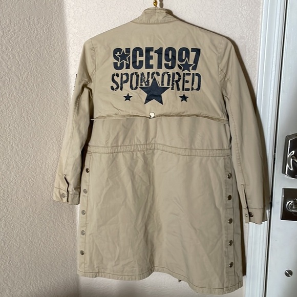 XIEHOU WE I YI - Picture 5 of 7